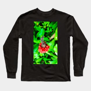 Red peppercorn with bird beak Long Sleeve T-Shirt